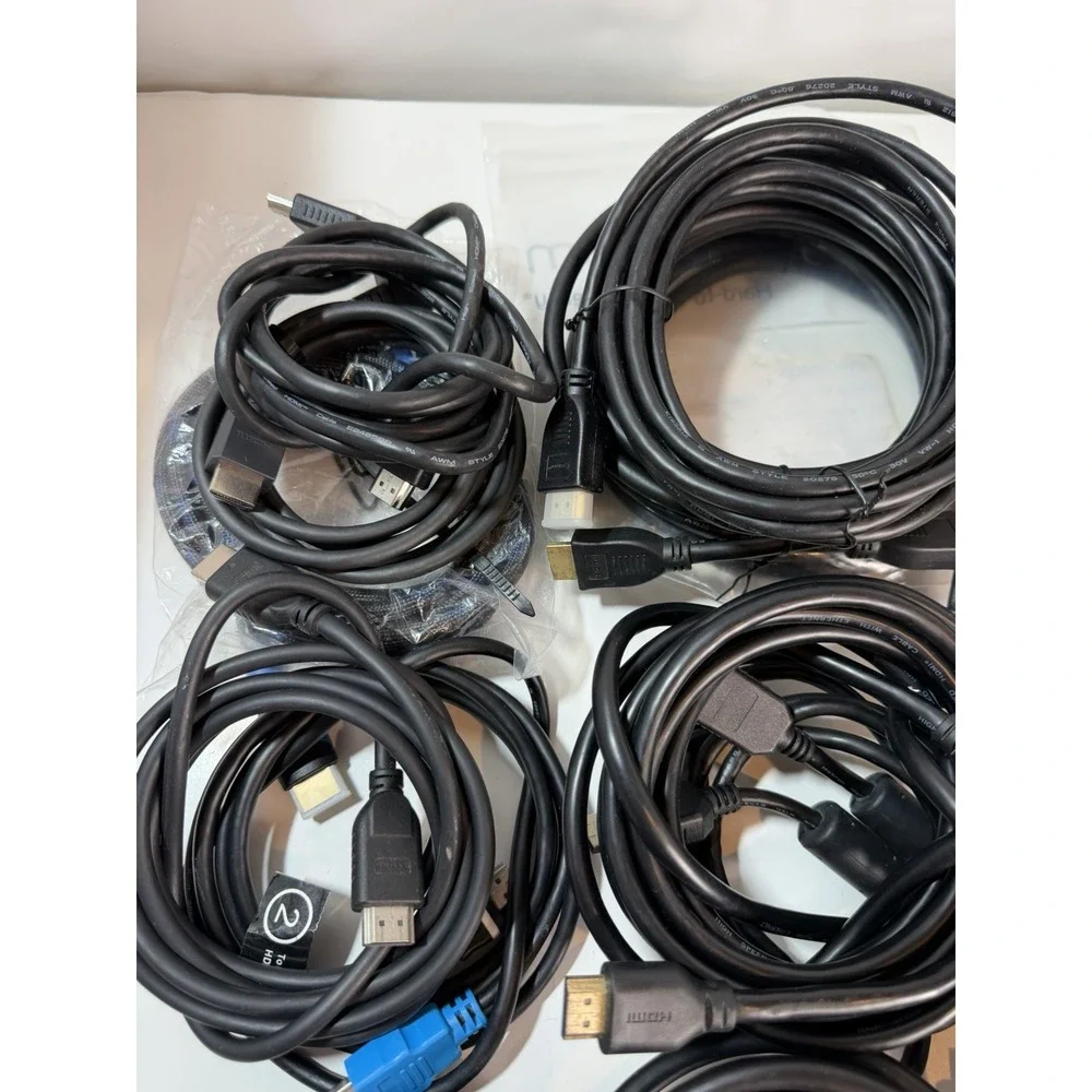 Lot of 35 Assorted HDMI Cables, Various Lengths and colors (Black, Gray, White)